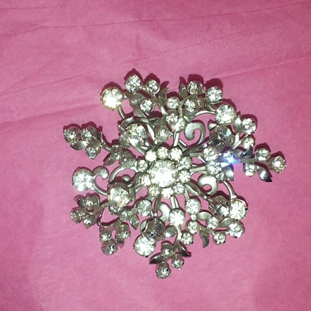 Vintage Worth of California Brooch